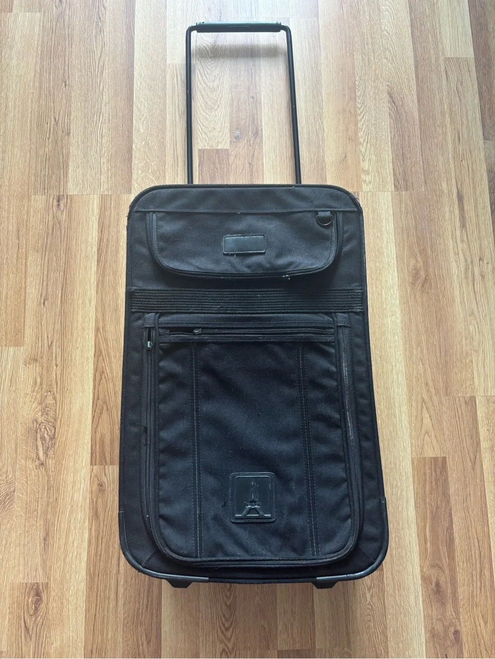 Travelpro B5 crew suitcase with rare sliding handle
